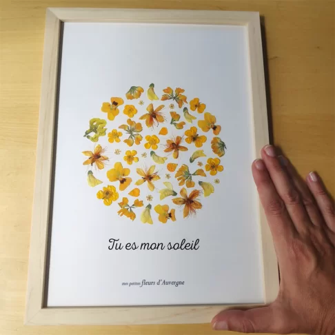 Tableau herbier fête des mères personnalisable rond jaune en fleurs séchées d'Auvergne