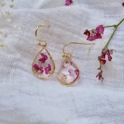 Petites gouttes en laiton doré à l'or fin avec fleurs d'alysse - bijoux vraies fleurs Clermont