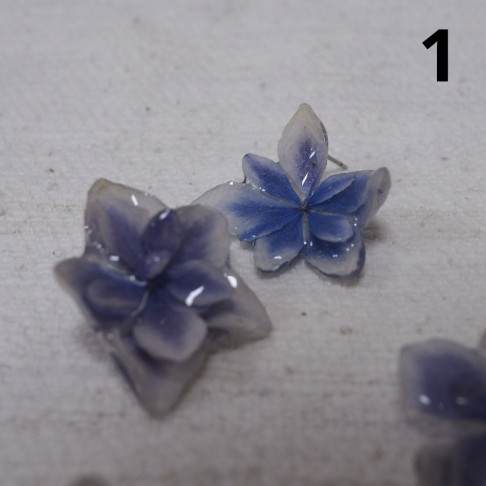 Boucles d’oreille fleur 3D de fleurs d'hortensias bleues - 1