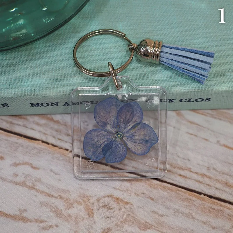 Porte-clés en fleur d'hortensia bleu