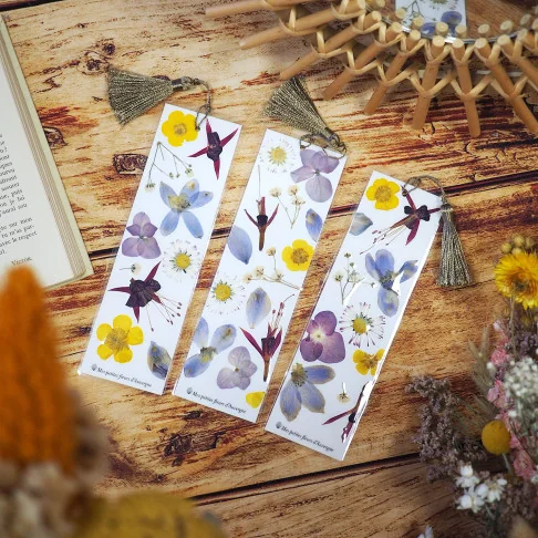 Papeterie fleurs - Marque-pages avec de vraies fleurs d'Auvergne
