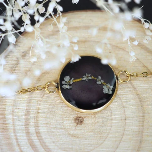 Bracelet doré constellation signe astrologique bélier - Bijoux vraies fleurs à Clermont-Ferrand