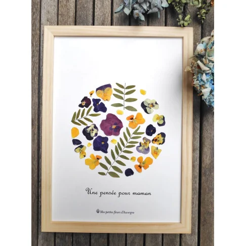 Tableau herbier fête des mères personnalisable motif rond en fleurs séchées d'Auvergne pensées violettes et jaunes