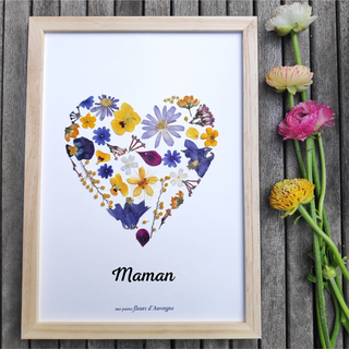 Tableau herbier forme personnalisable motif coeur en fleurs séchées d'Auvergne multicolore - cadre fleurs