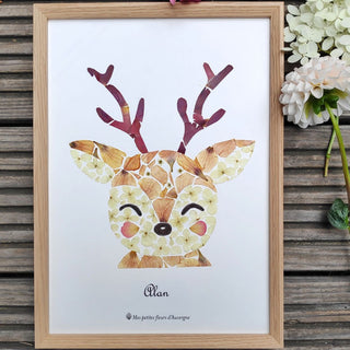Tableau herbier pour chambre d'enfant représentant un petit cerf  en fleurs séchées d'Auvergne - cadre fleurs