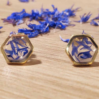puces d'oreille en acier inoxydable  doré avec inclusion de fleurs de bleuet