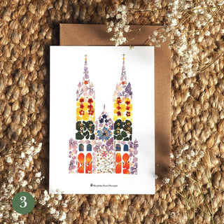 Carte postale en fleurs séchées d'Auvergne de la Cathédrale de Clermont-Ferrand
