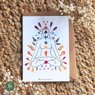 Carte postale en fleurs séchées d'Auvergne des 7 chakras
