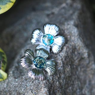 bijou fleurs clermont- Boucles d'oreilles argentées avec fleurs de carotte sauvage, émeraude