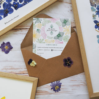 Offrez une Carte cadeau tableau herbier en fleurs séchées