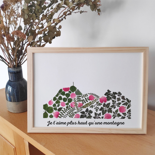 Tableau Herbier Puy-de-Dôme personnalisable avec des feuilles et fleurs rouges d'Auvergne, cueillis dans mon jardin - 3