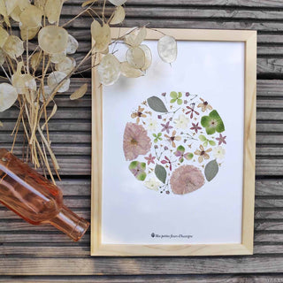 Tablier Herbier rond Sakura rappelant les cerisiers japonais en pleine floraison au printemps  - 1 - cadre fleurs