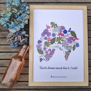 Tirage d'art / affiche / poster de l'herbier de la carte du Cantal en fleurs séchées d'Auvergne.