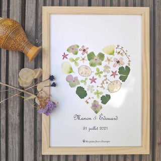 Tableau et herbier en forme de coeur en fleurs d'Auvergne - vert, blanc et rose - couleur et message personnalisables