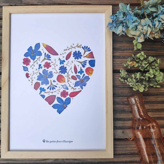 Tableau et herbier en forme de coeur en fleurs d'Auvergne - bleu et rouge - couleur et message personnalisables
