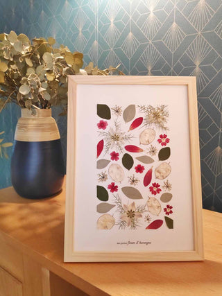 Tableau Herbier des Premiers Flocons de l'hiver dans les tons rouge, vert et blanc, en fleurs et feuilles d'Auvergne   - 2