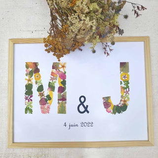 Tableau herbier 2 initiales  - cadre fleurs personnalisables - Grand format  M et J