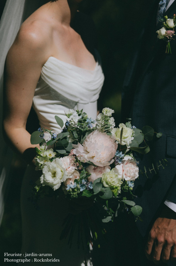 bouquet de mariée pivoines