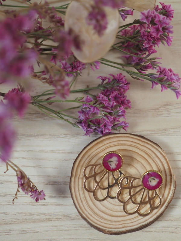 Conservation de bouquet de mariée de Sarah en boucles d'oreilles