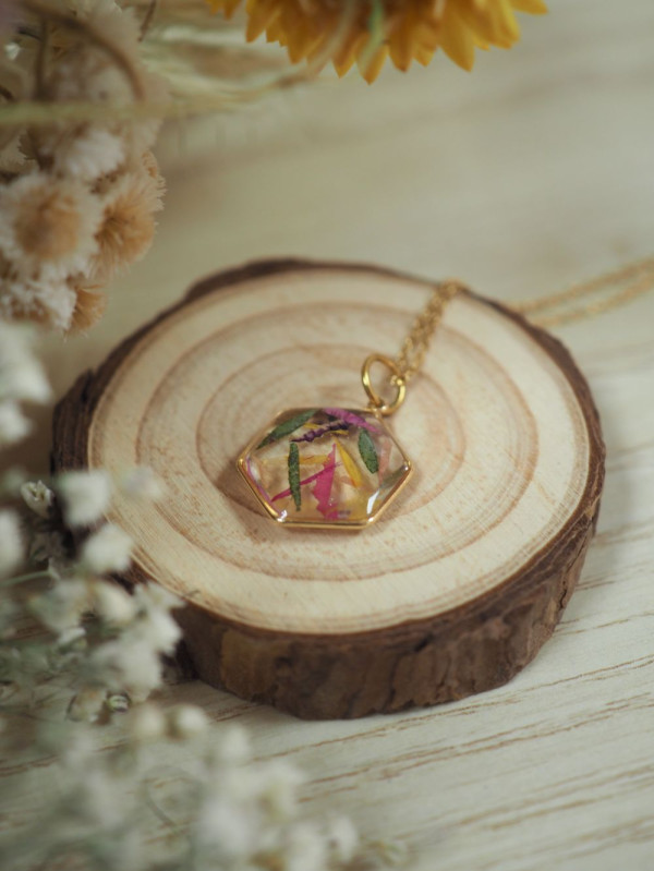 Transformation de bouquet de mariée de Sarah en collier